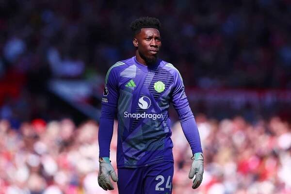 Legenda Manchesteru brání Onanu před kritiky. Znám ho. Potřebuje důvěru a čas, říká Van der Sar