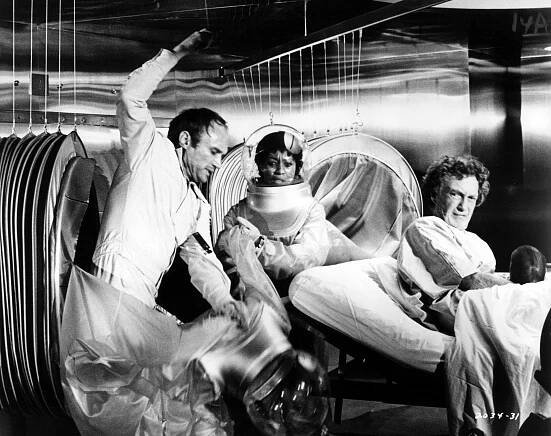 Kmen Andromeda - Z filmu - James Olson, Paula Kelly, George Mitchell