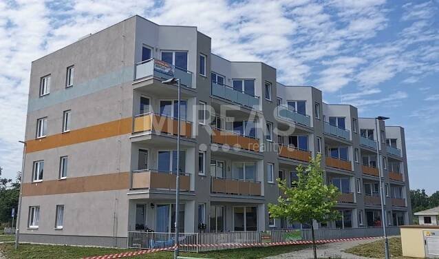 Velký Osek, pronájem bytu 3+kk+L+P, 70 m2, okr. Kolín | Reality.iDNES.cz 