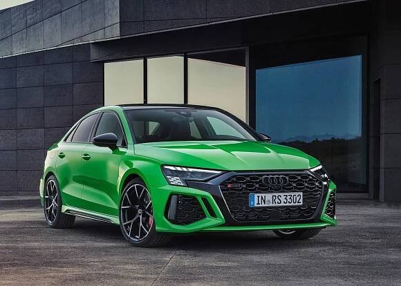 Audi RS 3 sedan a hatchback