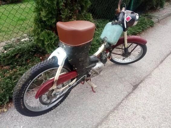 Jawa 550 pařez - Auto-moto