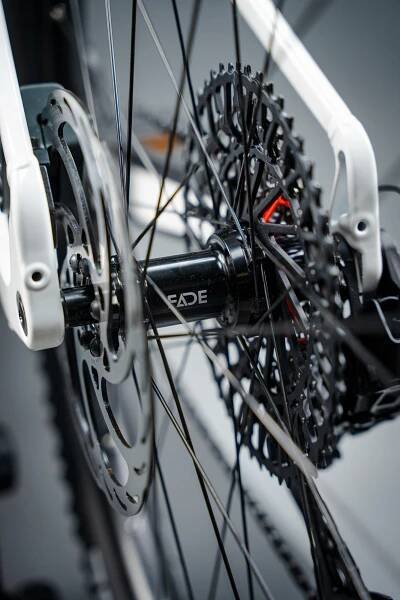 Cube Reaction Hybrid SLT 800, easy entry - Metallicwhite ́n ́black - 27,5"