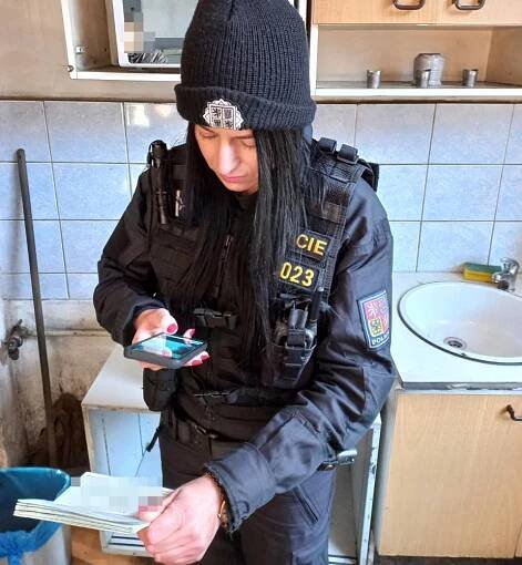 Cizinecká policie podnikla rozsáhlé pobytové kontroly. Nejčastěji kontrolovanými byli Ukrajinci