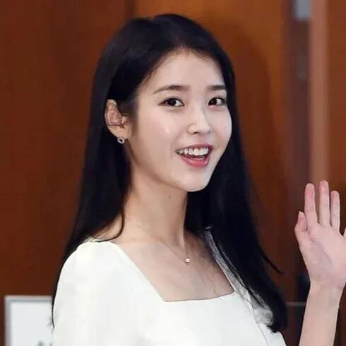 profile image for Ji-eun Lee (IU)