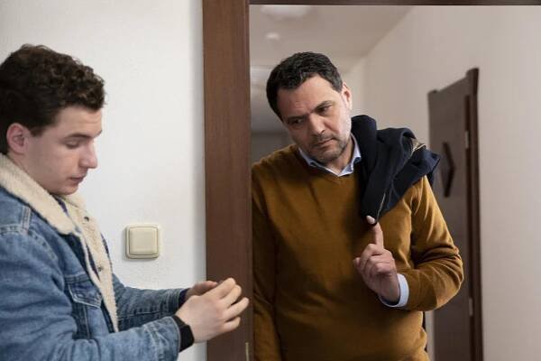 Oskar Hes, Lukáš Jurek - Kriminálka Anděl - Známka - Z filmu