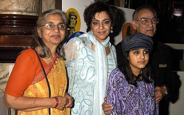 Meera with her parents and daughter Chameli in 2002 at the world premiere of Anita And Me at the 46th Regus London Film Festival