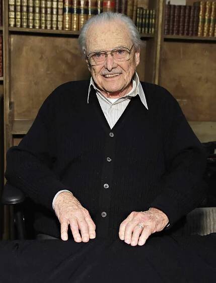 Boy Meets World's William Daniels, 91, Jokes About Stopping Would-Be Burglar: 'I Beat Him Up'