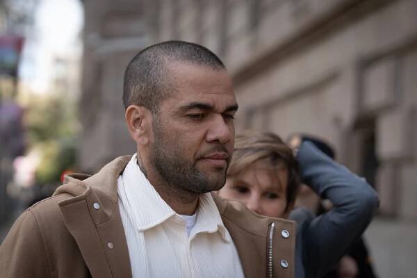 Dani Alves 