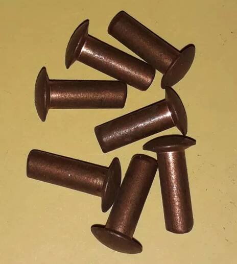 Měděný nýt 4x11mm s půlkulatou hlavou | Aukro