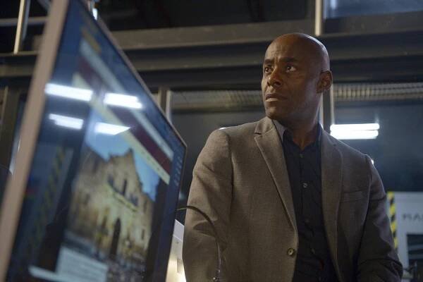 Timeless - The Alamo - Z filmu - Paterson Joseph