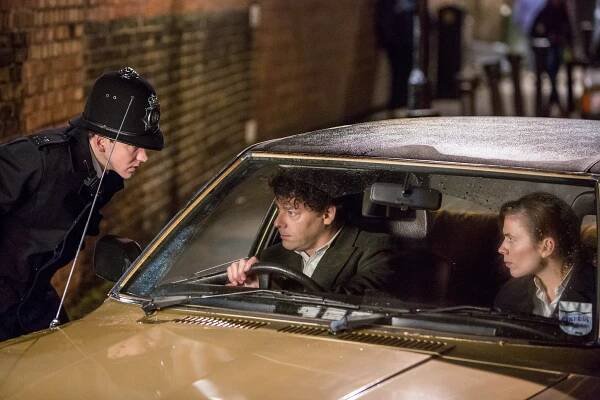 Life of Crime - Episode 1 - Z filmu - Richard Coyle, Hayley Atwell
