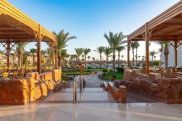 Sea Beach Resort**** | Three Corners Hotels & Resorts