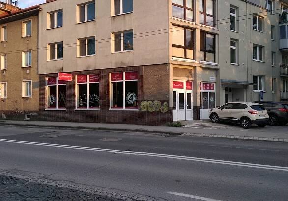 Sedeo – BlackM Fullservisová reklamná agentúra – grafický dizajn – indoor & outdoor reklama – polepy áut
