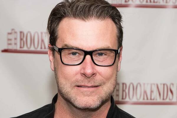 Dean McDermott Is Staying at a Sober Living Facility as He Makes Amends for Years of Addiction-Fueled Mistakes