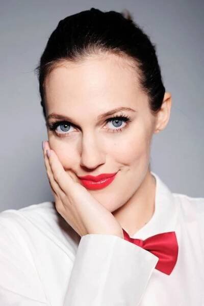 Meryem Uzerli fotka