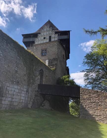 Pěší turistika kolem hradu Lipnice nad Sázavou. | Výchovný ústav Velké Meziříčí