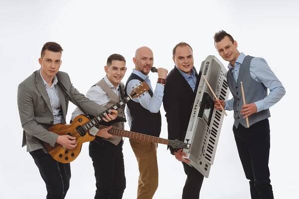Skupina SIMPL BAND | Bend za poroke, zabavo in druge dogodke