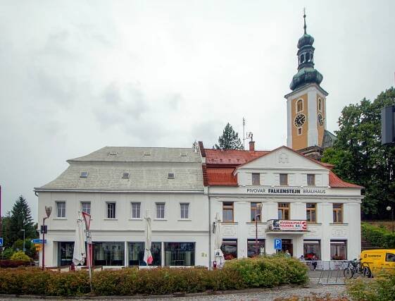 Soubor:Krásná Lípa pivovar Falkenštejn 02.jpg – Wikipedie