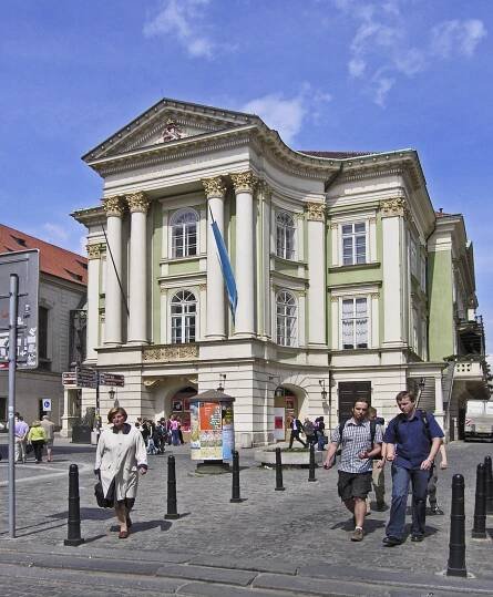 Soubor:Prag staendetheater.jpg – Wikipedie