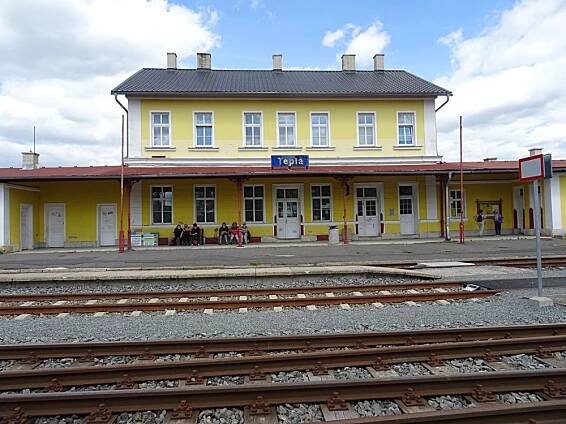 Turistická vycházka směr Mrázov - KARLOVARSKÉ LISTY