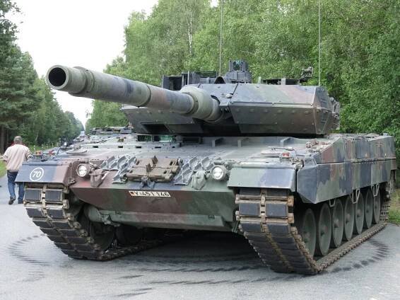 Leopard 2 je tank obávaný svým dělem a mohutným pancířem. Chce ho i česká armáda - Techsvět