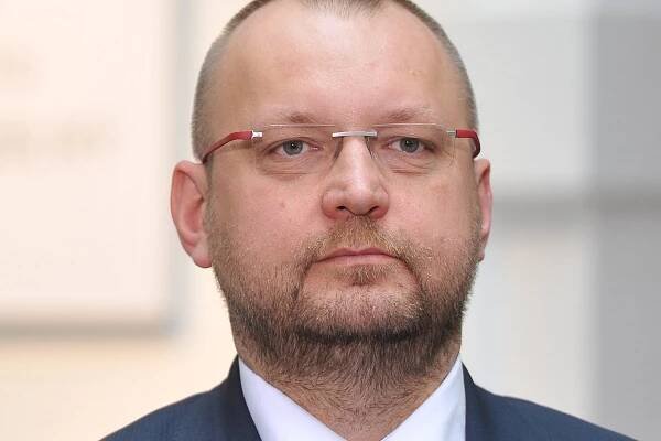 Spolupráce se středopravými stranami? Důležité je začít od komunálních voleb, říká Jan Bartošek