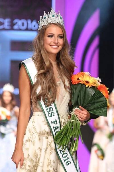 Kdo vyhrál Miss Face Táni Makarenko? Nezkušená modelka Nikola Uhlířová