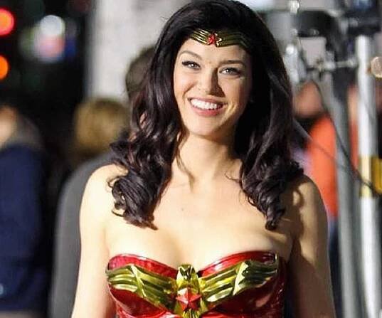 Adrianne Palicki Biography - Facts, Childhood, Family Life & Achievements
