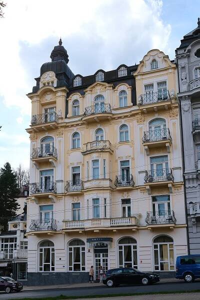Soubor:Mariánské Lázně hotel Palace duben 2024.jpg