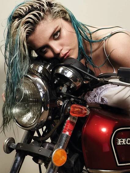 Sky-Ferreira-Aura-Colorist.jpg