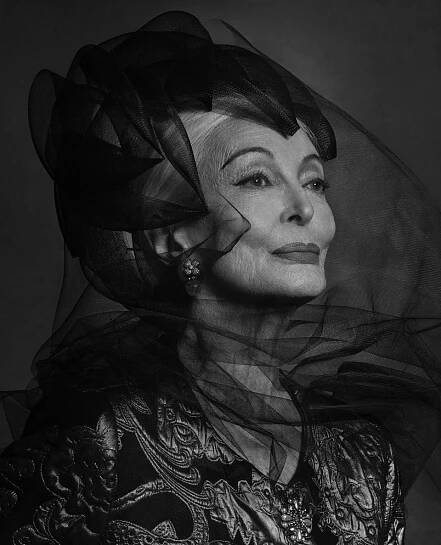 CARMEN DELL’OREFICE IN VEIL, NEW YORK CITY, 2023