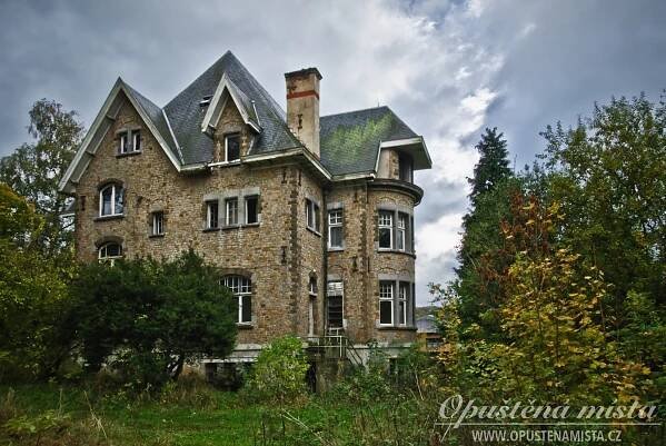 Vila Albanaise, (BE) Belgie | OpustenaMista.cz