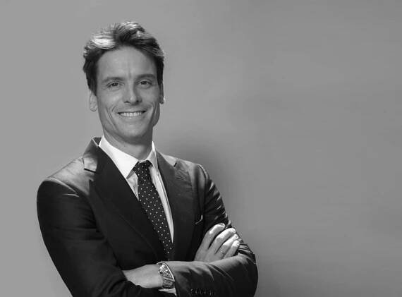 Dr Javier Gutierrez Santamaria