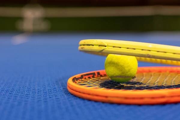 NOVÝ KOBERCOVÝ POVRCH 2023 | OMEGASPORT Olomouc - Fitness, Tenis, Badminton, Squash a Relax