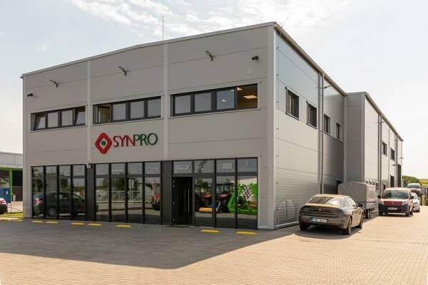 Velké Bílovice, SynPro - STAVEBNÍ FIRMA PLUS s.r.o.
