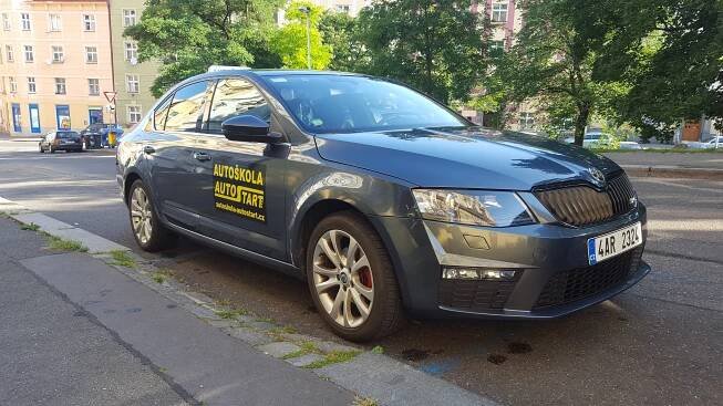 O AUTOŠKOLE | AUTOSTART