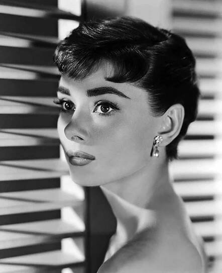 Audrey Hepburn’s Boyish Crop