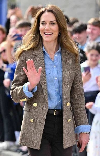 Kate Middleton Reveals She Received the Most Unexpected Christmas Gift in 2025