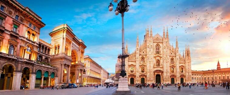 piazza duomo v miláně - milán - stock snímky, obrázky a fotky