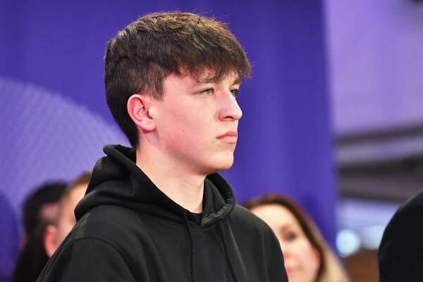 Filip Neruda a jeho vtip, který nikdo nechápe: Chce-li maminka Danuše ve volbách konečně uspět, tudy cesta nevede