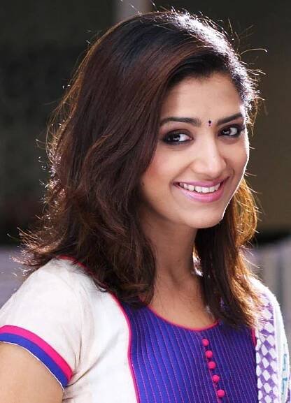 Mamta Mohandas Hot Pictures And Latest HD Images - IndiaTelugu.Com