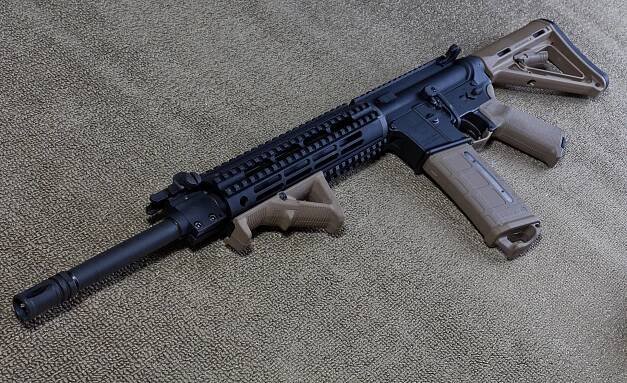 Puška AR-15