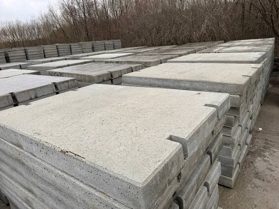 BETONOVÉ SILNIČNÍ DESKY MON 300x150x15 vyztužené dvojitou sítí Váha výrobku včetně jednotkového obalu 1700 kg
