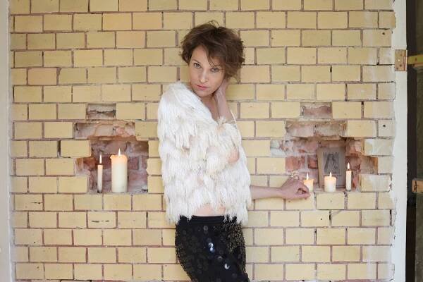 Jeanette Hain | Sharon Back Studio Tel Aviv