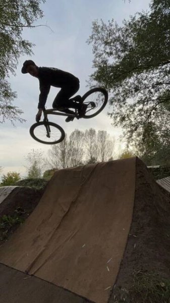 Fotogalerie • Dirty park Pardubice (Bikros, BMX) • Mapy.com
