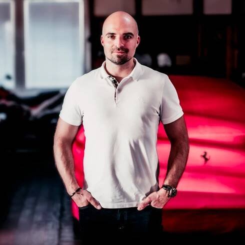 Pavel Rydzyk pro e15: „S YDeal Cars otevíráme investorům dveře do světa exkluzivních vozů.”