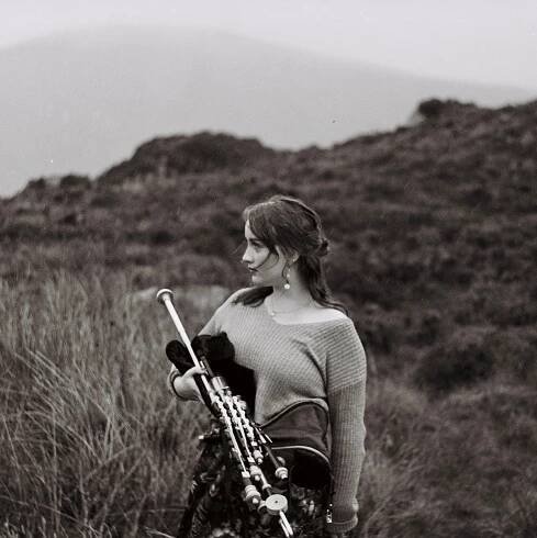Gliogar Platform “Weirdo Ceol” Across Ireland | Bandcamp Daily 