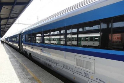 Expresní vlaky ČD pojednou až 230 km/h. Řídící výbor schválil nakup 182 vagonů