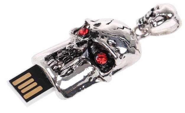 Flash disk USB 8 GB - lebka