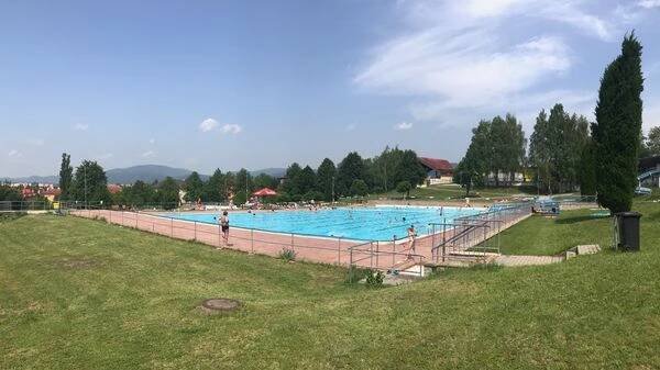 Městské koupaliště Ostrov foto 2